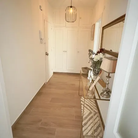 Lindamar Apartment