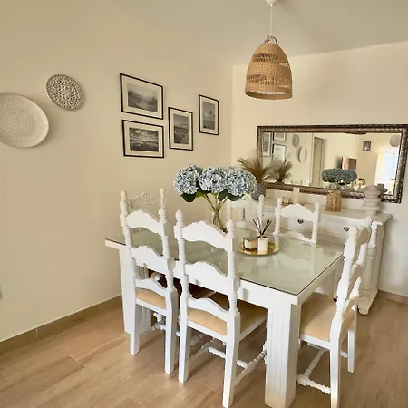 Lindamar פואנגירולה