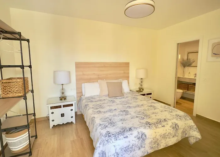 Lindamar פואנגירולה